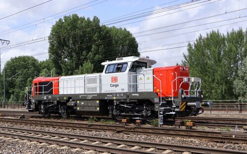Arnold HN9073 DB Cargo Diesellokomotive Vossloh DE 18  rot/grau  Ep. VI